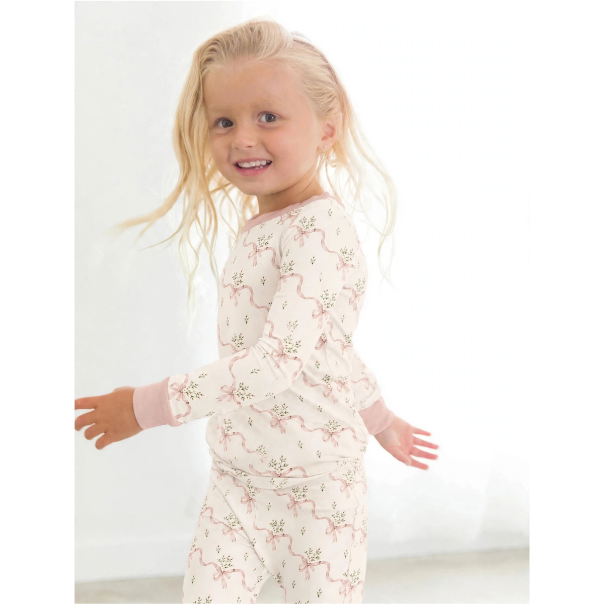 Two-Piece Pajamas Ribbon Garden (PREORDER)